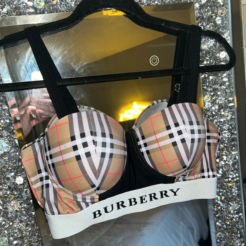Burberry bra top